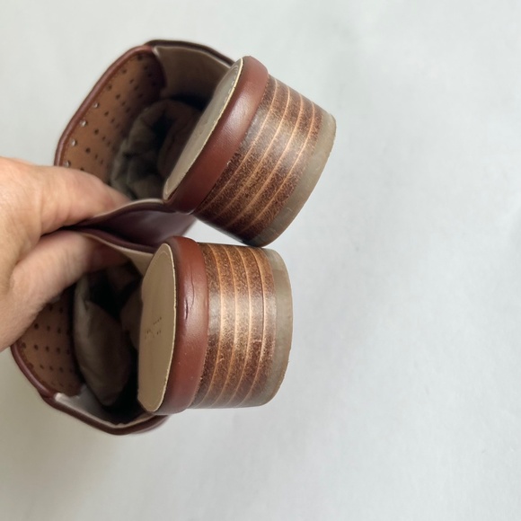 Cole Haan Brown Leather Weaving Point Toe Mules size 5.5 - Picture 12 of 16